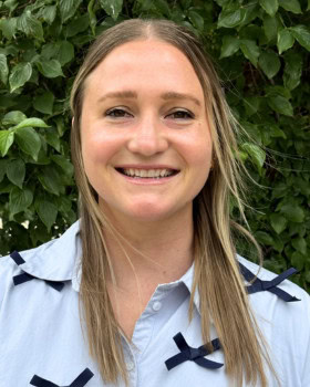 hanna jones headshot (2)
