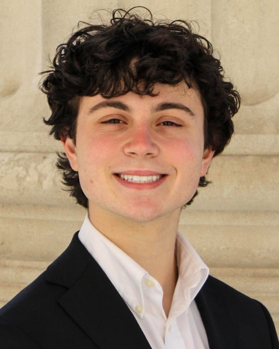 leo levitt intern sheadshot cr